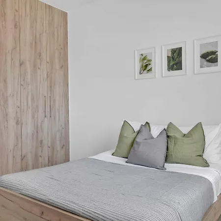 Phaedrus Living: Eolus Residences Hera Strovolos