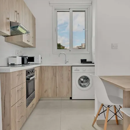 Phaedrus Living: Eolus Residences Hera
